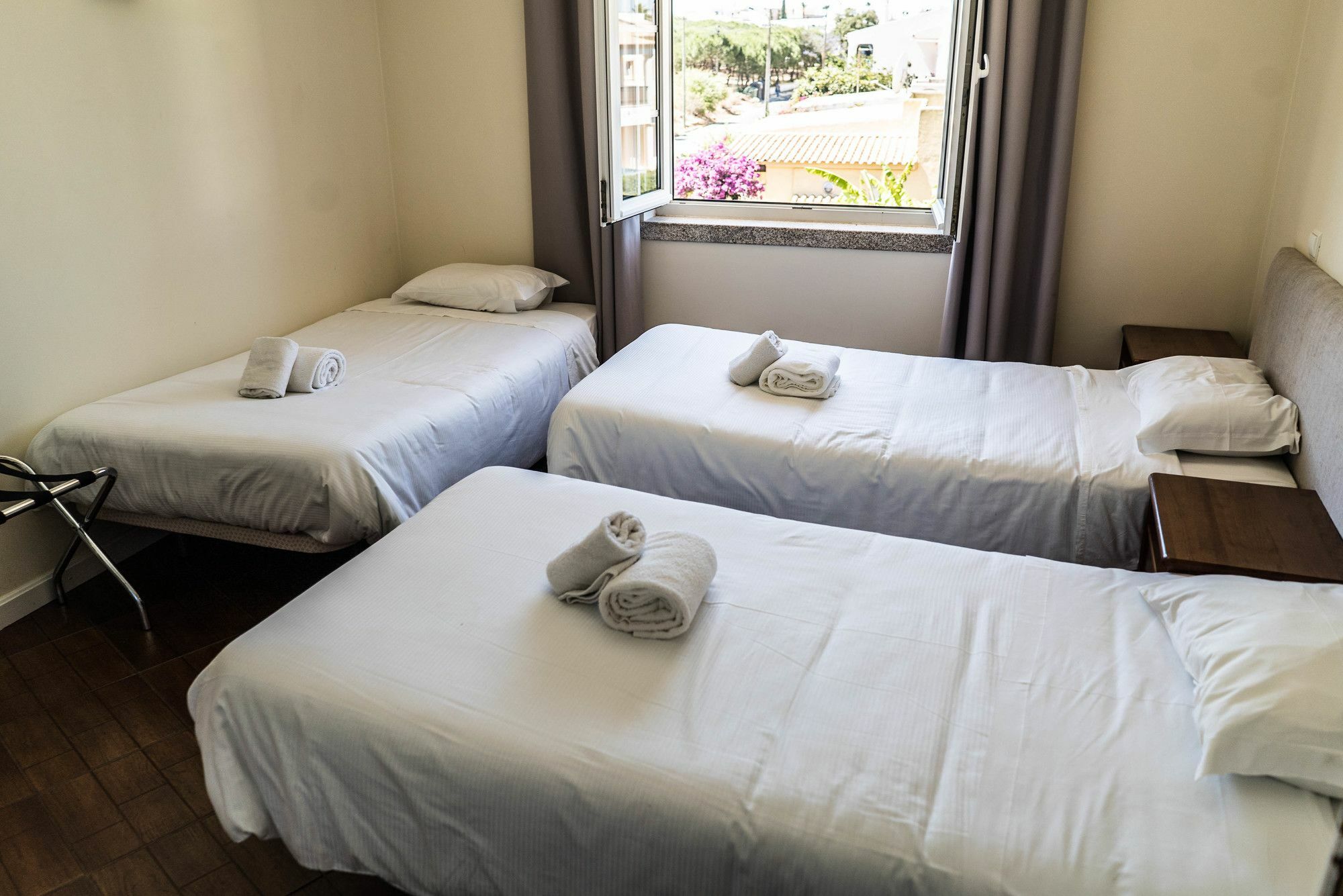 Albufeira Lounge Hostel Екстериор снимка