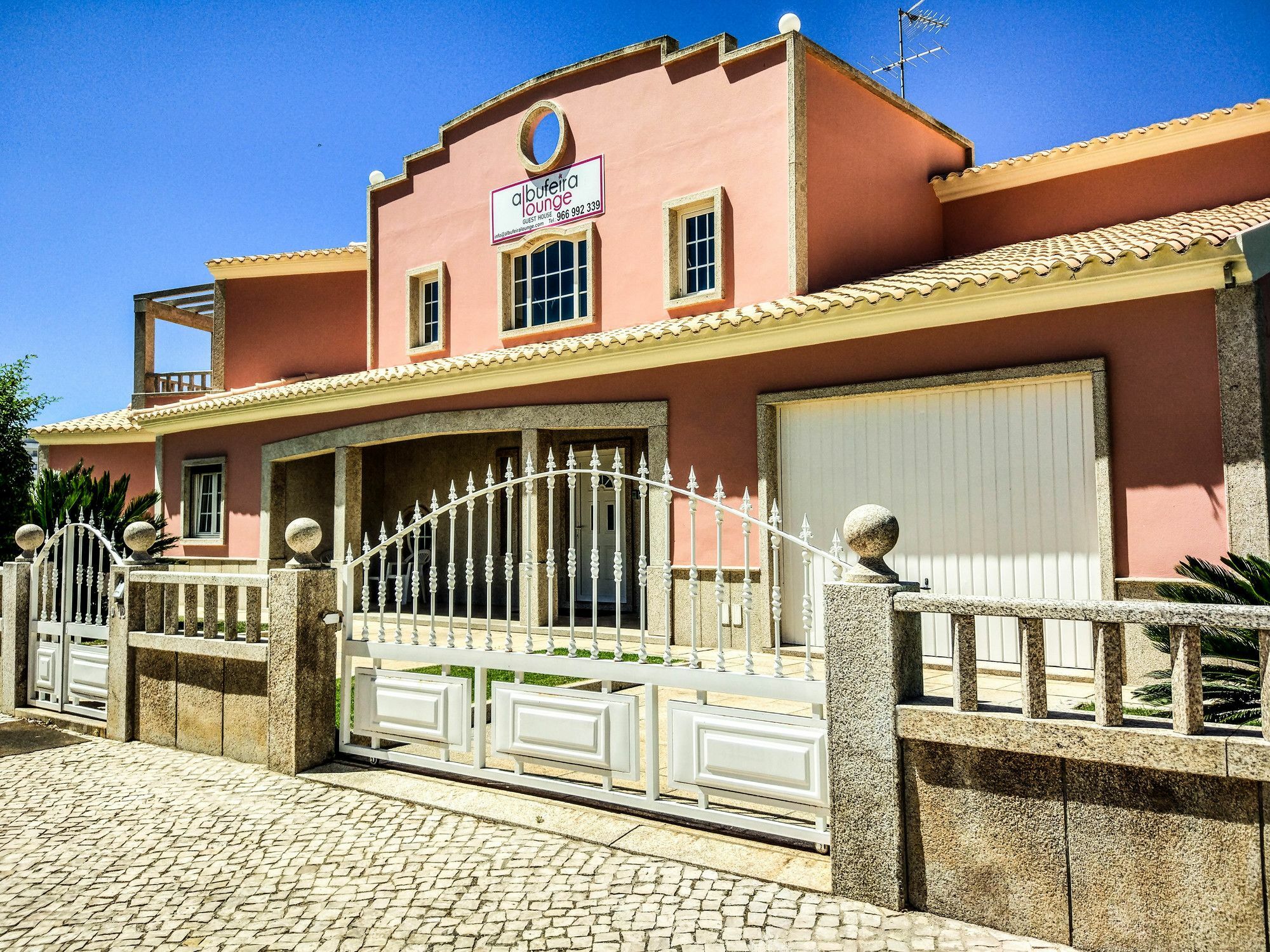 Albufeira Lounge Hostel Екстериор снимка